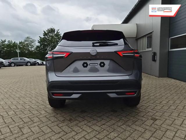 Nissan Qashqai 1.3 DIG-T MHEV 158 PS X-Tronic N-Connecta Teil-Leder PanoGlasdach Klimaautomatik Sitzheizung Lenkradheizung Navi ACC PDC v+h 360&deg;Kamera DAB Bluetooth Touchscreen Apple CarPlay Android Auto 18"LM 