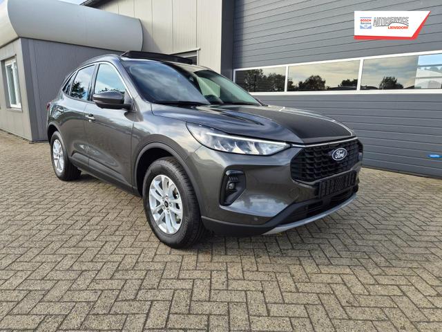Ford Kuga Titanium 243PS PHEV Automatik schwenkb. AHK elektr. PanoDach Sitzheizung v+h Lenkradheizung Frontscheibe beheizb. Klimaautomatik Navi SYNC4 Apple CarPlay Android Auto Touchscreen PDC 4xKamera 2xKeyless 17"LM vollelektr. Reichweite 66KM 