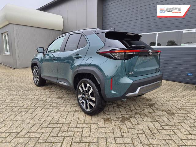 Toyota Yaris Cross 1.5-l 130PS HEV Automatik Style Matrix-LED 4xKamera elektr. Heckklappe Sitzheizung Lenkradheizung Klimaautomatik Navi Bluetooth wireless Apple CarPlay + Android Auto ACC PDC v+h 18"LM 