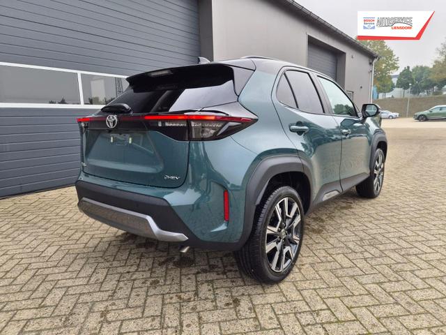 Toyota Yaris Cross 1.5-l 130PS HEV Automatik Style Matrix-LED 4xKamera elektr. Heckklappe Sitzheizung Lenkradheizung Klimaautomatik Navi Bluetooth wireless Apple CarPlay + Android Auto ACC PDC v+h 18"LM 