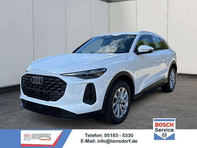 Audi Q5 - Basis AHK+NAVI+SHZ+PDC