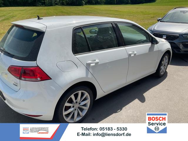 Volkswagen Golf - 1.2 TSI VII Comfortline, UNFALLSCHADEN, Brandschaden