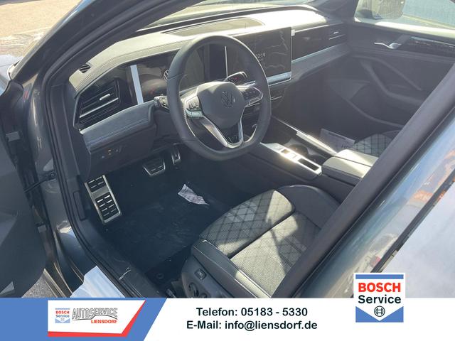 Volkswagen Passat Variant - 1.5 TSI eHybrid 200 kW R-Line R-LINE, AHK, Pano, 19-Zoll, IQ.Light