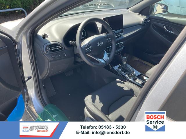 Hyundai i30 Kombi - 1.0 T-GDI DCT Family, Navi, ACC, Side, Winter, 17-Zoll, Klimaautomatik