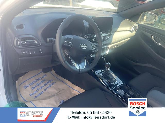Hyundai i30 Kombi - 1.0 T-GDI DCT Family, Navi, ACC, Side, Winter, 17-Zoll, Klimaautomatik