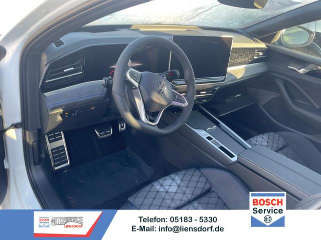 Volkswagen Passat Variant - 2.0 TDI 142 kW 4Motion R-Line DSG 4M Black, AHK, HUD, Side