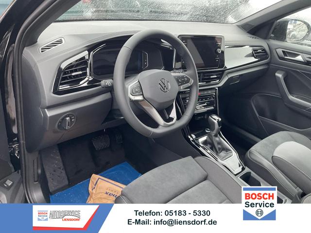 Volkswagen T-Roc - Style 1.5 TSI DSG Black Style, AHK, IQ.Light, 19-Zoll, easyOpen, Navi