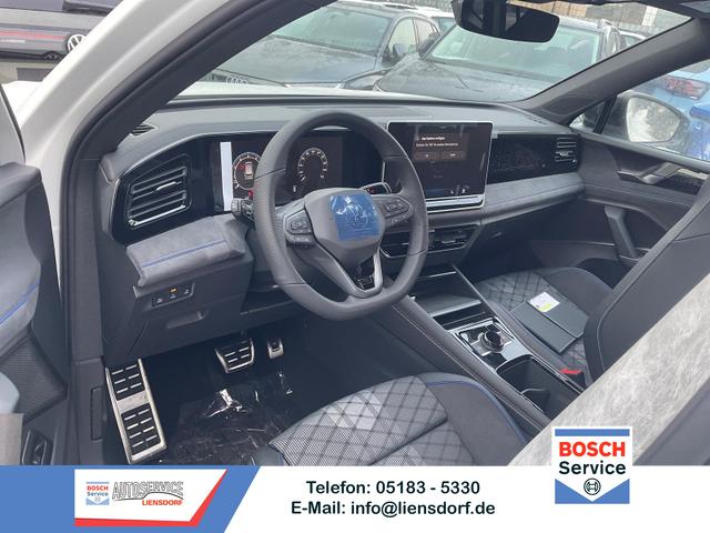 Volkswagen Tiguan - 2.0 TSI 195 kW 4Motion R-Line DSG 4M Black Style, Pano, 20-Zoll, IQ.Light, AHK, Navi, Side, AreaView, Winter, sofort