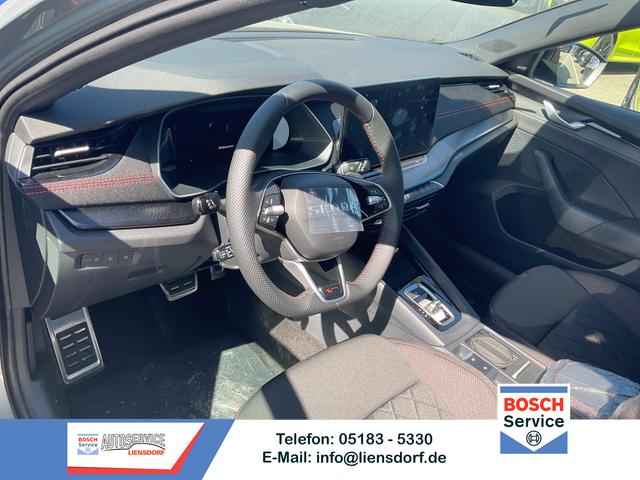 Skoda Octavia Combi - 2.0 TSI 195 kW RS DSG, Pano, Standheizung, AHK, Navi, Matrix, Canton, Side, Winter, 5 J.-Garantie