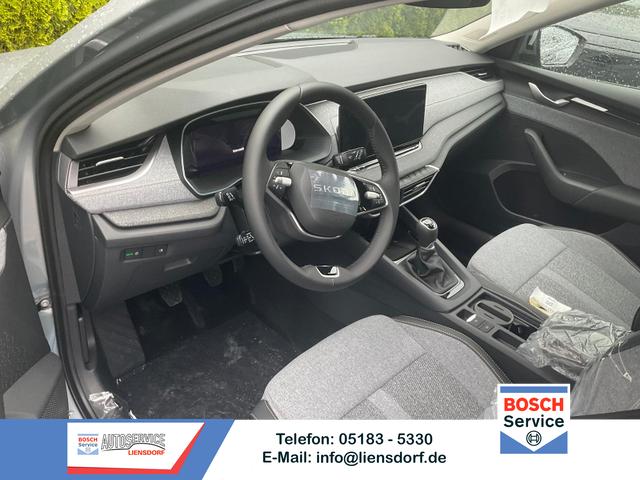 Skoda Octavia Combi - 1.5 TSI 110 kW Selection Selection, AHK, LED, Side, ACC, Kamera, Winter, 17-Zoll