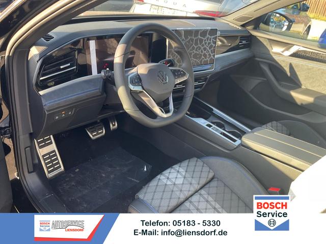 Volkswagen Passat Variant - 2.0 TSI 150 kW R-Line DSG Black, Pano, AHK, Navi, IQ.Light, Side, Kamera, el. Klappe, 19-Zoll, 5 J.-Garantie