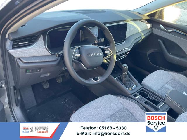 Skoda Octavia Combi - 1.5 TSI 110 kW Selection Selection, AHK, LED, Side, ACC, Kamera, 17-Zoll