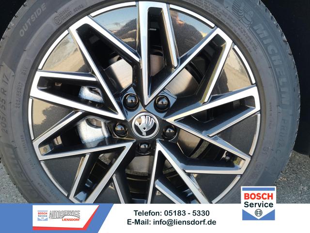 Skoda Octavia Combi - 2.0 TDI 110 kW Selection Kombi DSG 17 Lodge Navi PDC GV5 el. Hk