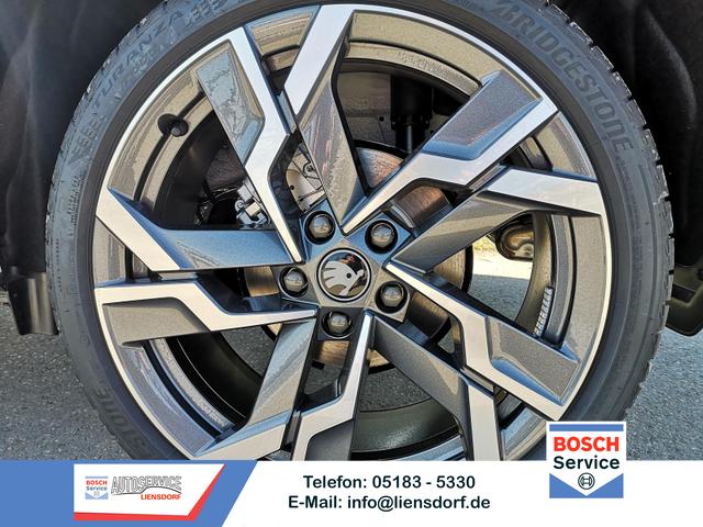 Skoda Karoq - Sportline 2.0TDI DSG 4x4 AHK Matrix Leder 19 Zoll