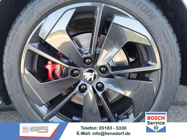 Skoda Octavia Combi - 2.0 TSI 195 kW RS Kombi 2.0TSI Pano Matrix Area AHK Sound GV5