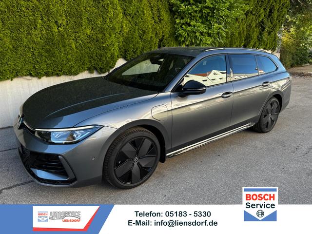 Volkswagen Passat Variant - 1.5 TSI eHybrid 200 kW R-Line Black AHK 360