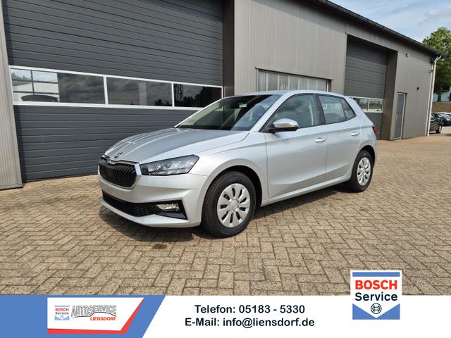 Skoda Fabia - 1.0 TSI 115PS Selection 5-türig Sitzheizung Parksensoren Multifunktionslenkrad Klima Skoda-Radio Bluetooth Touchscreen Tempomat Nebelsch. wireless Apple CarPlay + Android Auto