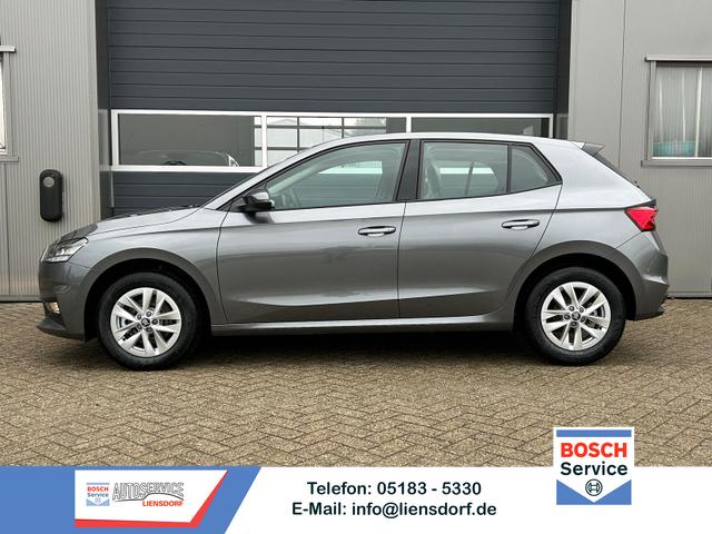 Skoda Fabia - 1.0 TSI 115PS DSG Selection 5-türig 15"LM Rückf.Kamera Parksensoren Sitzheizung Multifunktionslenkrad Klima Skoda-Radio Bluetooth Touchscreen Tempomat Nebelsch. Apple CarPlay + Android Auto