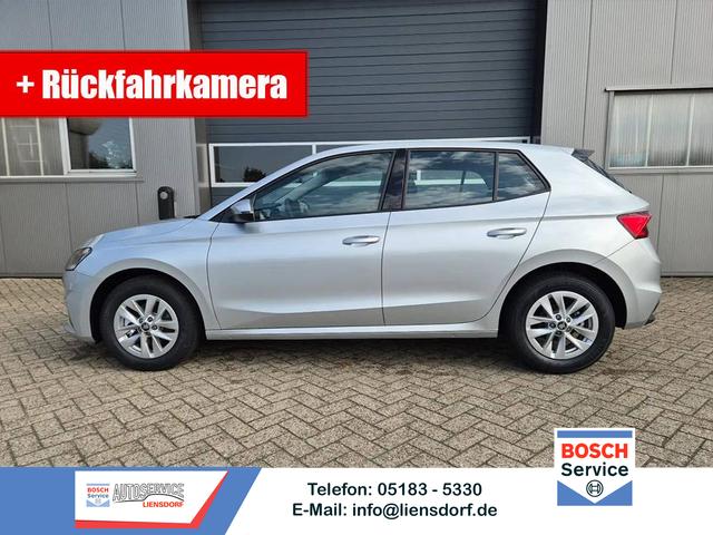 Skoda Fabia - 1.0 TSI 115PS DSG Selection 5-türig 15"LM Rückf.Kamera Parksensoren Sitzheizung Multifunktionslenkrad Klima Skoda-Radio Bluetooth Touchscreen Tempomat Nebelsch. Apple CarPlay + Android Auto