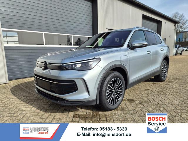 Volkswagen Tiguan - Life 1,5 l eHybrid OPF 204PS DSG Design Paket "Dark" LED-Plus-Scheinw. elektr. Heckklappe Sitzheizung v+h Lenkradheizung Frontscheibe beheizb. R&uuml;ckf.Kamera Klimaautomatik VW-Radio Bluetooth wireless Apple CarPlay + Android Auto PDC ACC 2xKeyl