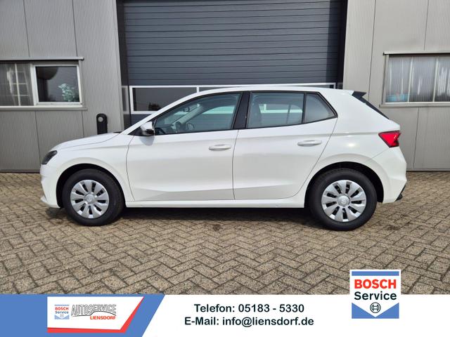 Skoda Fabia - 1.0 TSI 95PS Selection 5-t&uuml;rig R&uuml;ckf.Kamera Parksensoren Sitzheizung Multifunktionslenkrad Klima Skoda-Radio Bluetooth Touchscreen Tempomat Nebelsch. Apple CarPlay + Android Auto