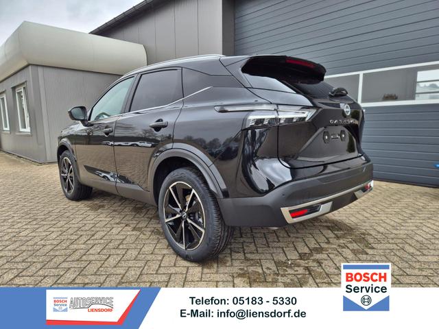 Nissan Qashqai - 1.3 DIG-T MHEV 158 PS X-Tronic Tekna Voll-Leder Klimaautomatik PanoGlasdach Sitzheizung Lenkradheizung Navi Head-Up Display elektr. Heckklappe ACC PDC v+h 360&deg;Kamera DAB Bluetooth Touchscreen Apple CarPlay Android Auto 19"LM