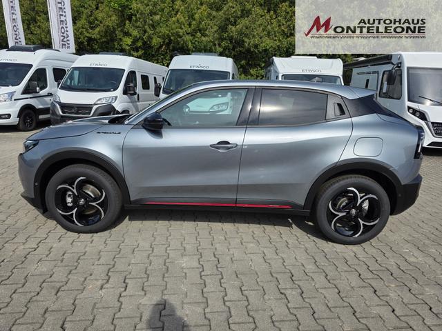 Alfa Romeo Junior Ibrida Speciale 1.2 VGT 