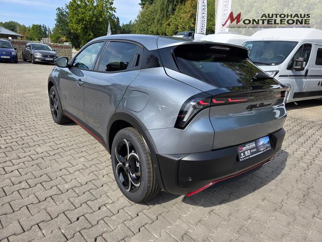 Alfa Romeo Junior Ibrida Speciale 1.2 VGT 