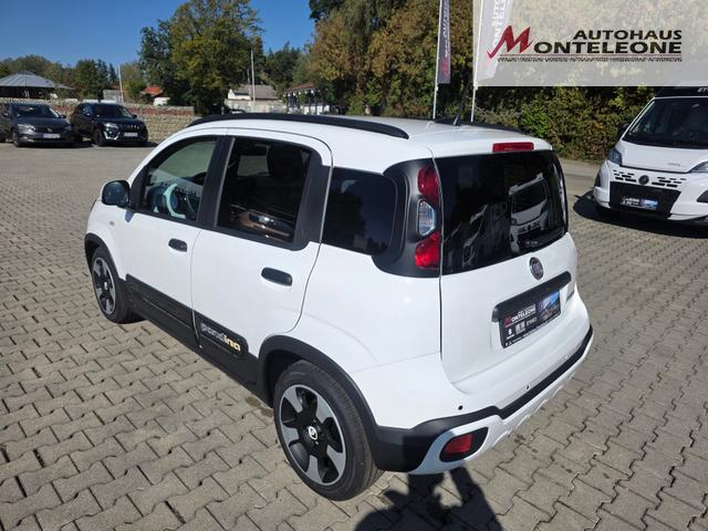 Fiat Pandina Cross 1.0 Hybrid 