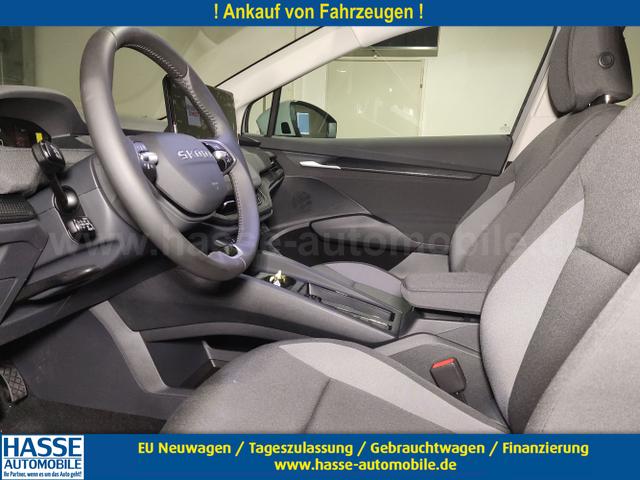 Skoda Elroq - 50 - 55 kWh 170 PS-W&auml;rmepumpe-Travel Assist-Anh&auml;ngerkupplung-Navi-AppleCarplay-AndroidAuto-Ferlichtassistent-LED-ACC-19"