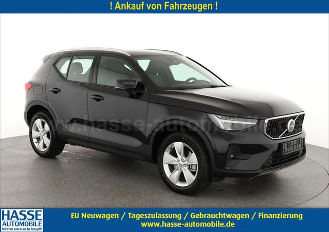 Volvo XC40 - Core 2WD B3 Mild-Hybrid Core, Navi, Thors Hammer, Winter, Kamera, el. Klappe