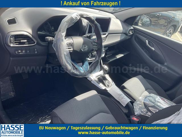 Hyundai i30 Kombi - 1.5i Family, Navi, LED, Kamera, sofort