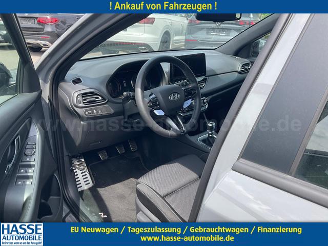 Hyundai i30 N - Performance i30N 2.0 T-GDI, Side, Navi, Teilleder