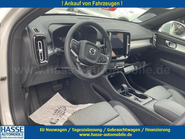 Volvo XC40 - Core 2WD B3 Mild-Hybrid Core, Navi, LED, Winter, Kamera, el. Klappe