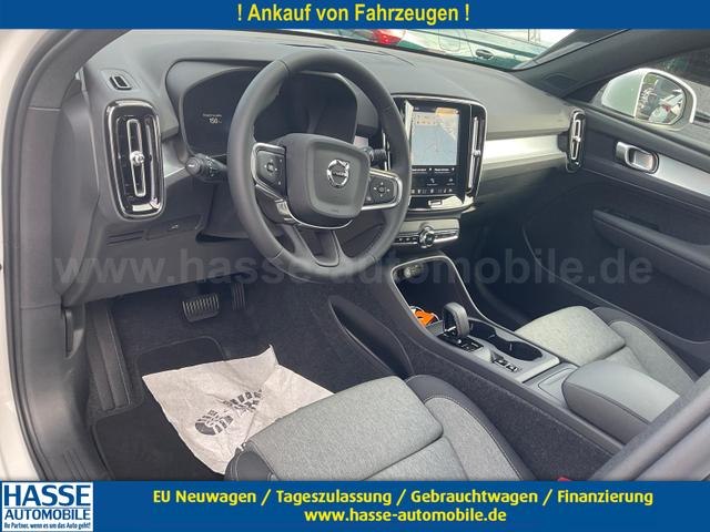 Volvo XC40 - Core 2WD B3 Mild-Hybrid Core, AHK, Navi, LED, Winter, Kamera, el. Klappe