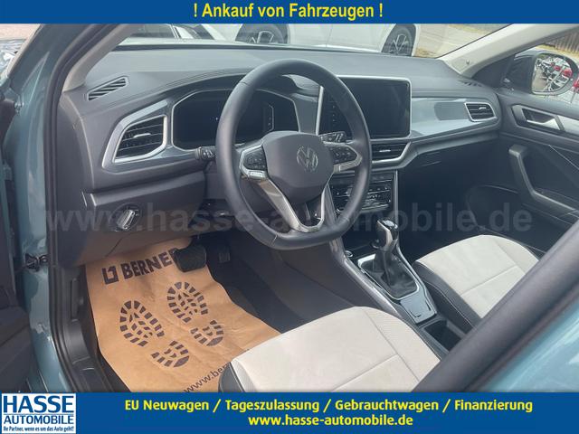 Volkswagen T-Roc - Style 1.5 TSI DSG, IQ.Light, Navi, Pano, Kamera, Parklenk, Winter