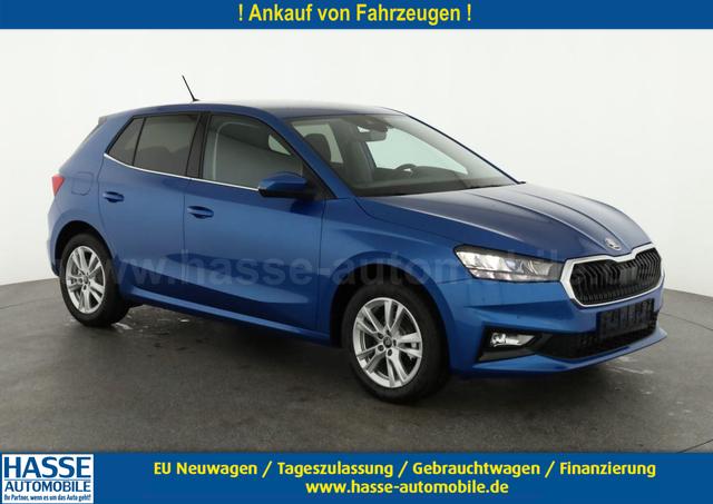 Skoda Fabia - Selection 1.0 TSI DSG 130 Jahre, LED, Kamera, ACC, Side, Ladeboden, Winter