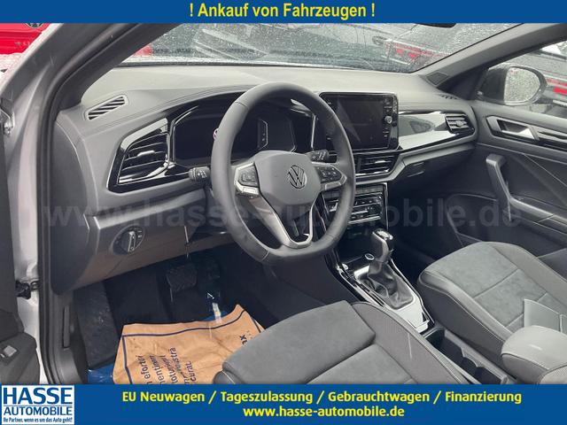 Volkswagen T-Roc - Style 1.5 TSI DSG Black Style, AHK, IQ.Light, 19-Zoll, easyOpen, Navi