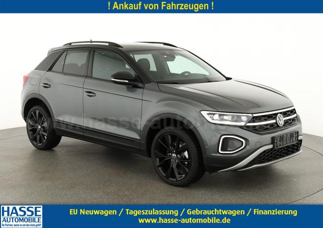 Volkswagen T-Roc - Style 1.5 TSI DSG Black Style, AHK, IQ.Light, 19-Zoll, easyOpen, Navi
