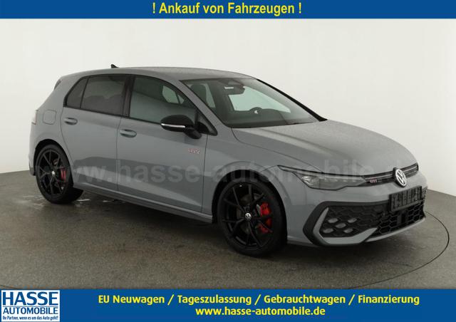 Volkswagen Golf - 2.0 TSI 195 kW GTI VIII DSG Black Style, Pano, Navi, Side, Matrix, AreaView, Winter, 19-Zoll