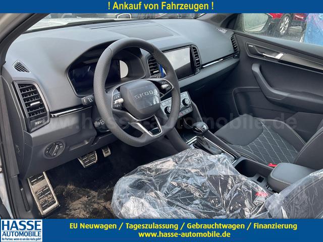 Skoda Karoq - Sportline 1.5 TSI DSG Sportline, Pano, AHK, Navi, CANTON, Matrix, AreaView, Side, FS-beheizbar, 19-Zoll