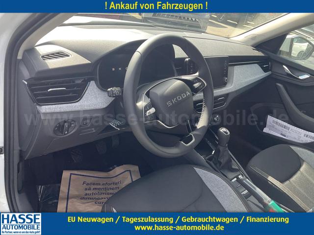 Skoda Kamiq - Selection 1.5 TSI Selection, AHK, LED, Kamera, Winter, Ladeboden, 16-Zoll, 4 J.-Garantie