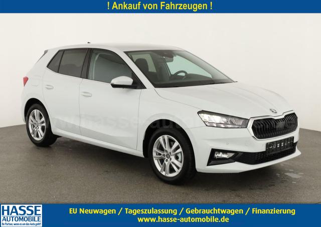 Skoda Fabia - Selection 1.0 TSI DSG Selection, LED, Kamera, Side, ACC, Winter, Ladeboden, sofort