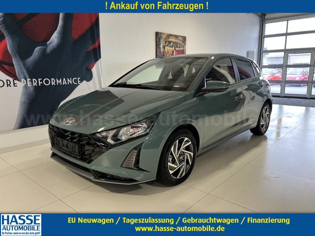 Hyundai i20 - Family 1.0 T-GDi 74kW 7DCT (101PS) Klimaautomatik, Sitzheizung, Lenkradheizung, Rückfahrkamera, Radio mit DAB, Verkehrsschilderkennung, Spurhalteassistent, Lichtsensor, Regensensor, 16" Leichtmetallfelgen, uvm.