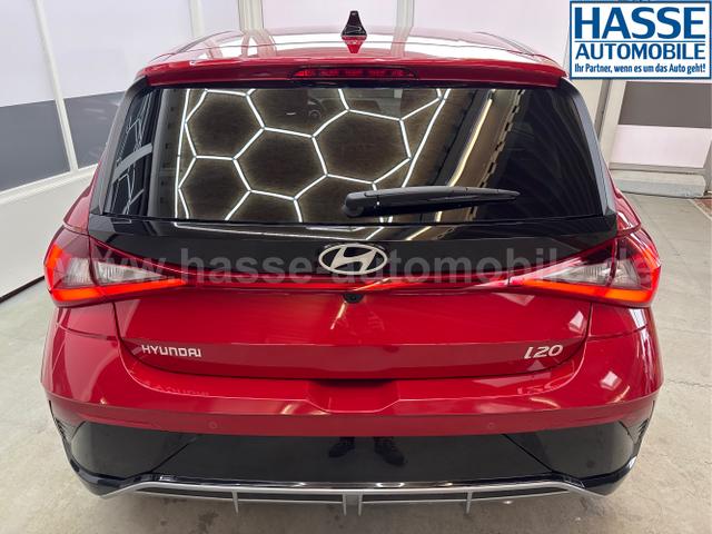 Hyundai / i20 / Rot / / / DCT ACC SHZ NAVI RFK 