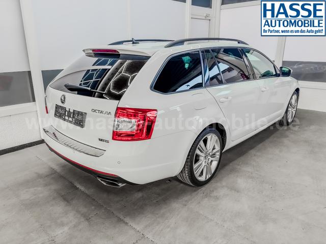 Skoda Octavia Combi 2.0 TDI DSG RS NAVI PANO SHZ XENON 