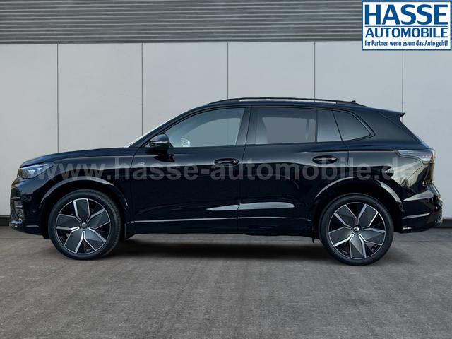 Volkswagen / Tiguan / Schwarz / / / 4 MOT+AHK+NAVI+PANORAMA+EL. HECK.+20 ALU