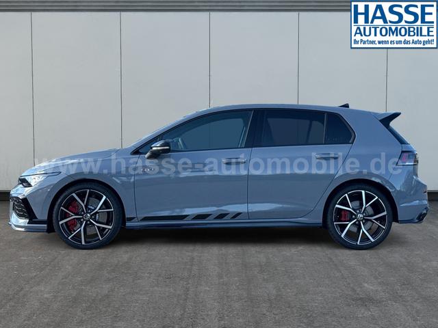 Volkswagen / Golf / Grau / / / PANO+MATRIX+HUD+HARMAN+NAVI+360 KAMERA+19 LM