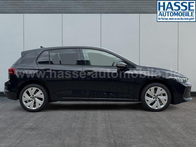 Volkswagen / Golf / Schwarz / / / ACC+SHZ+KLIMA+KAMERA+APP CONNECT+LED+17 ALU