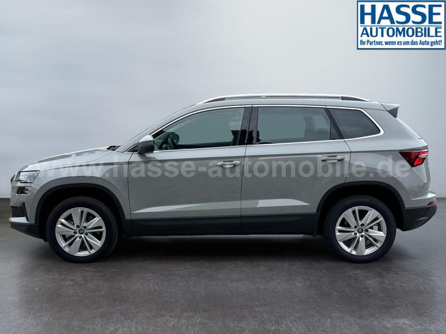 Skoda Karoq Extra Plus 2,0 TDI DSG 2Zoklima 2xEinparkhilfe AHK Kamera Sitzheizung beheiztes Lenkrad 